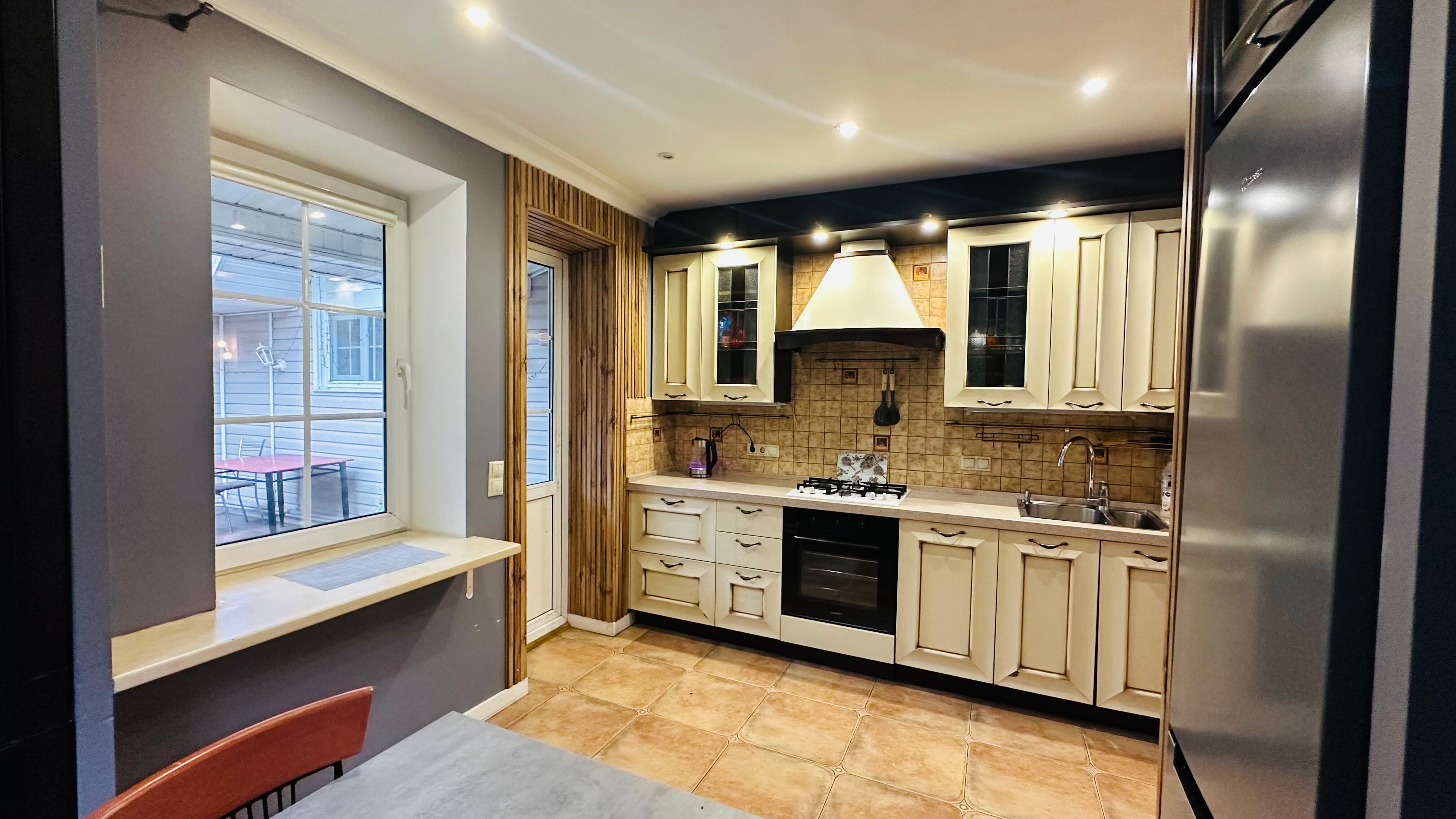 Фото Загородный дом с бассейном