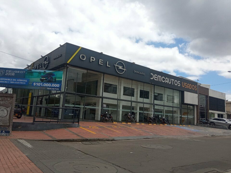Car service, auto repair Demcautos S. A, Bogota, photo