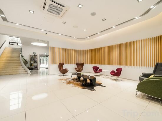 Фото Crown Hotel Changwon