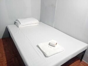 Oyo 1169 Sky Infinity Inn (2102 Roxas Blvd), hotel