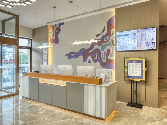 Фото Elong Hotel