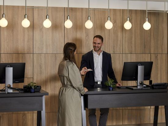 Фото Crowne Plaza City Alster