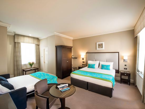 Фото Leonardo Hotel Edinburgh City