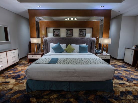 Фото Triumph Luxury Hotel