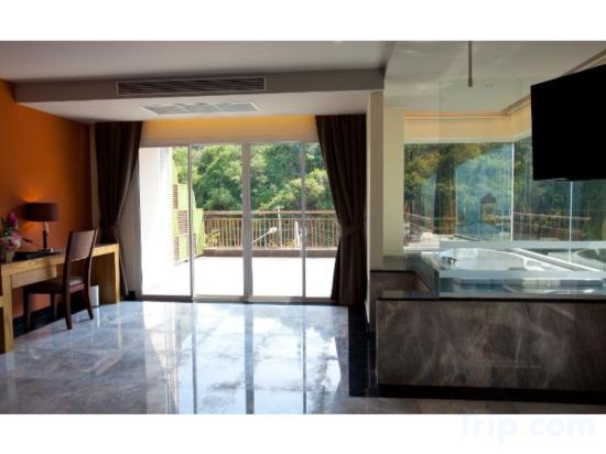 Фото Balihai Bay