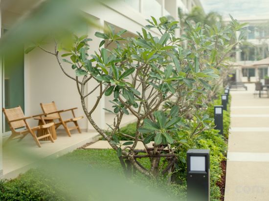 Фото Niranapa Boutique Resort