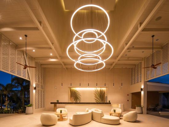 Фото Lalynn Resort & Villas