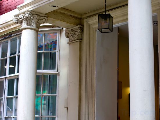 Фото Great St Helen Hotel