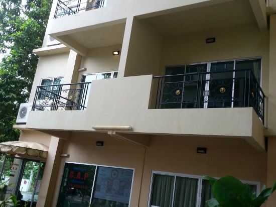 Фото C. A. P. Mansion Hotel