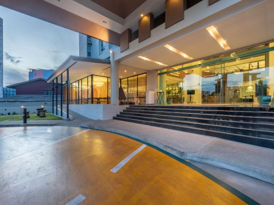 Фото Buri Sriphu Hotel & Convention Centre