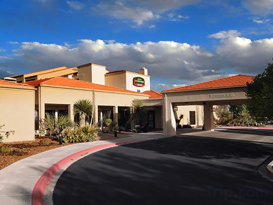 Фото Courtyard by Marriott Albuquerque Airport
