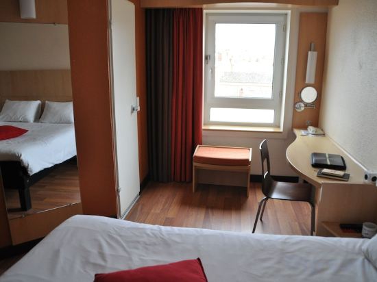 Фото Ibis Toulouse Centre