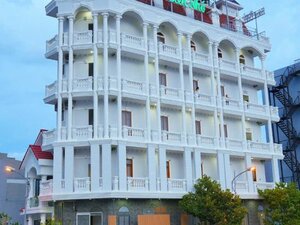 Khach san Bien Nho Binh Thuan (A7-01 Khu Do thi bien Phan Thiet, 42 dang thi nhu), hotel