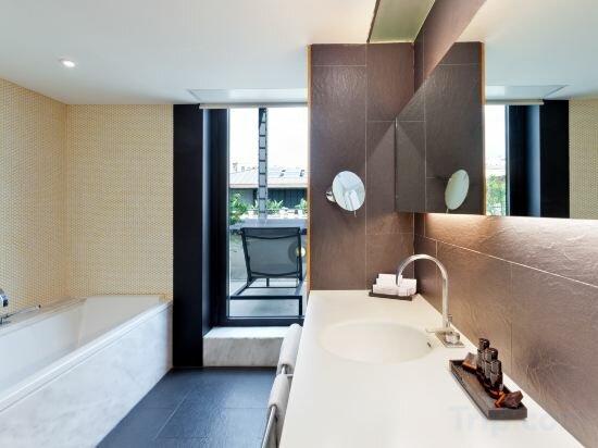 Фото Hotel Condes de Barcelona