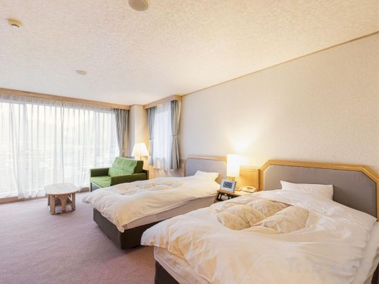 Фото Yufuin Onsen Yufuin Kotobuki Hananosho