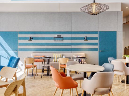 Фото Appart'City Confort Paris Clichy Mairie