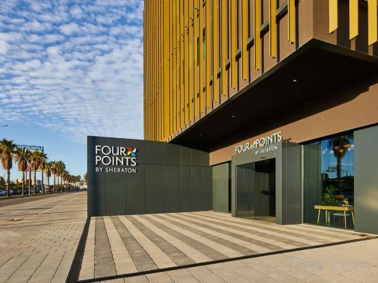 Фото Four Points by Sheraton Barcelona Airport