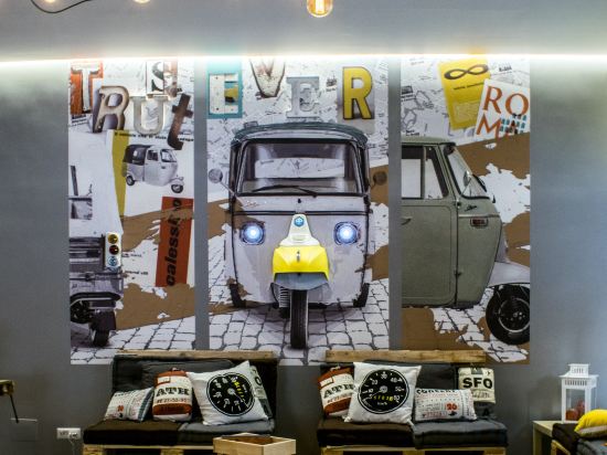 Фото Hostel Trastevere by Hostal Trustever