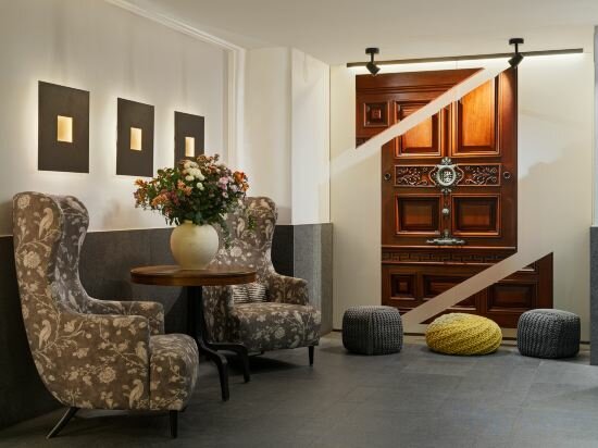 Фото H10 Urquinaona Plaza