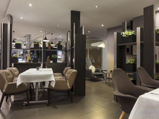 Фото Novotel Paris Saint Denis Stade Basilique