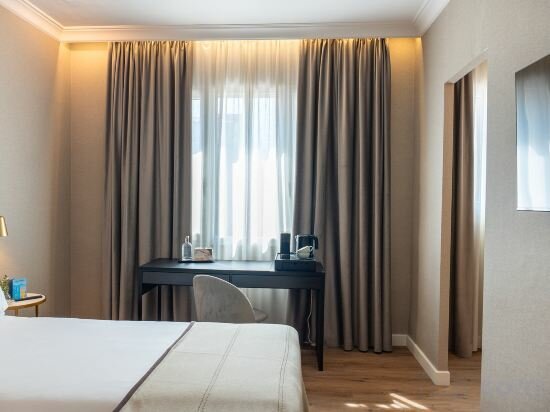 Фото Tres Torres Atiram Hotel
