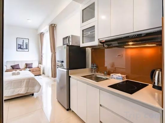 Фото Kyn Apartment Rivergate Residence