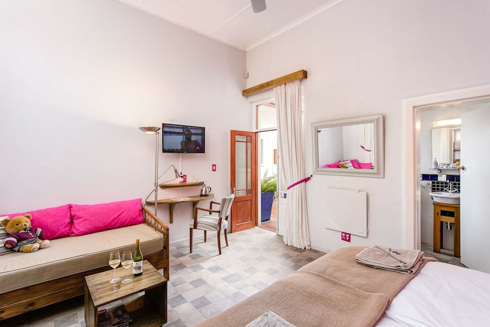 Фото Gubas De Hoek meet eat sleep