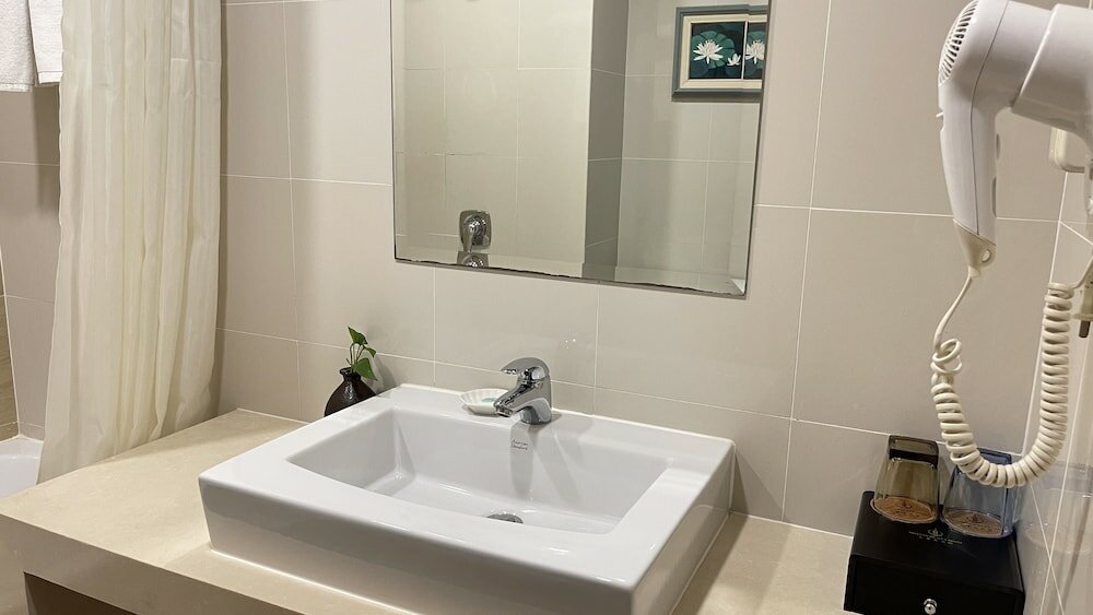 Фото Seventh Heaven Hotel