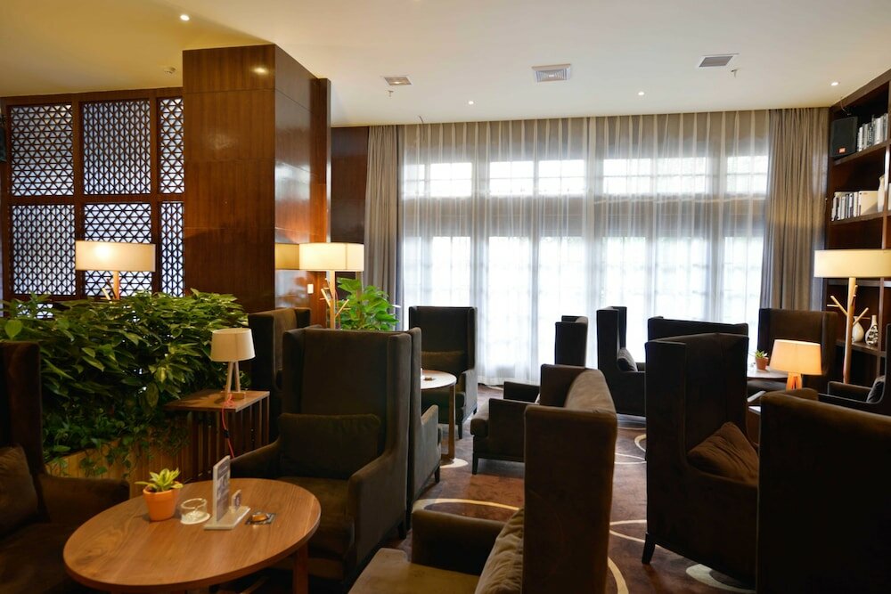 Фото Jasmine International Hotel