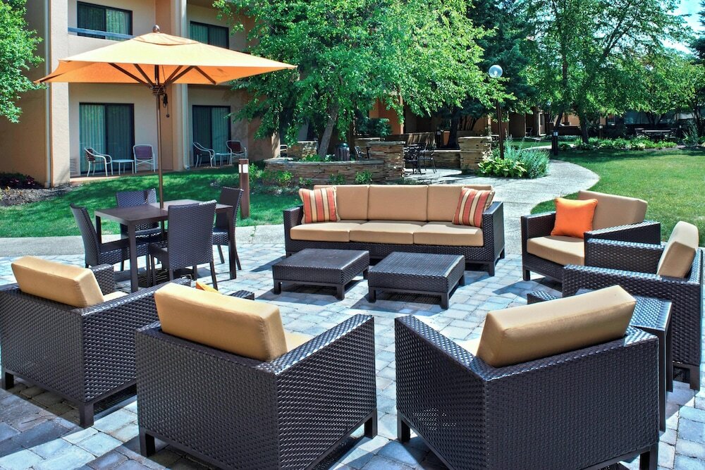 Фото Courtyard by Marriott Chicago Lincolnshire