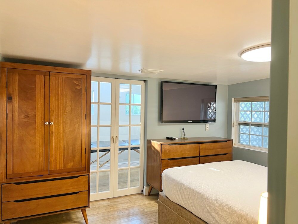 Фото Miami Beach HomeStay