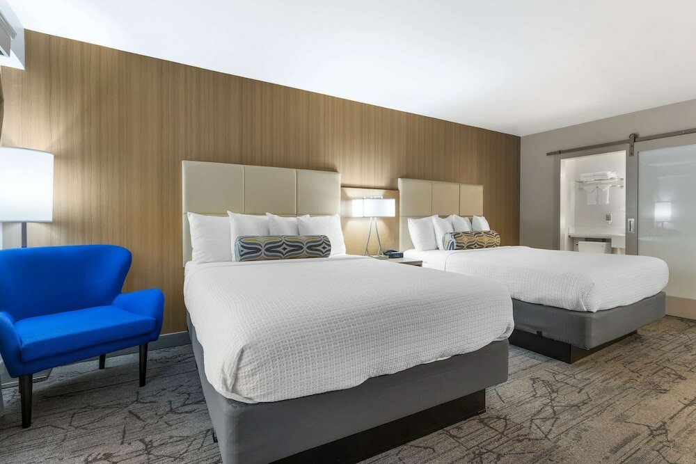 Фото Best Western Red Coach Inn