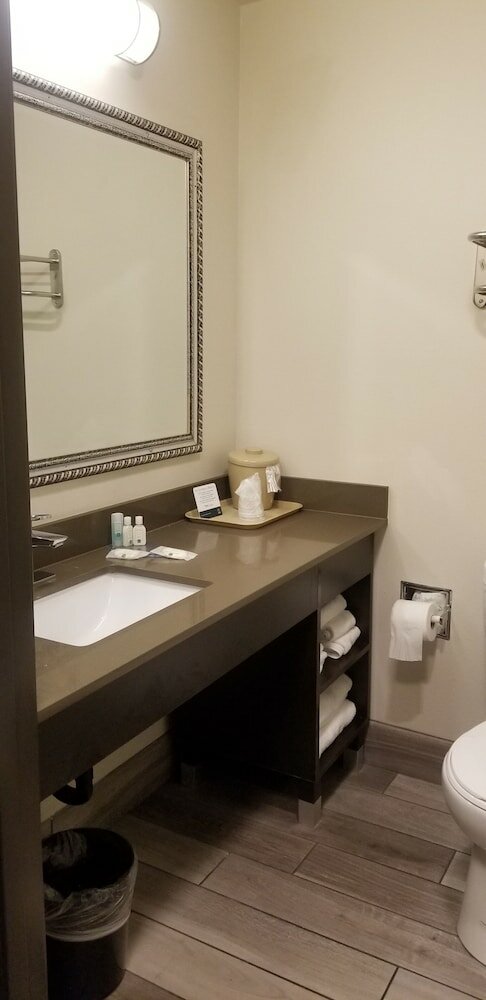 Фото Quality Inn Downtown Convention Center