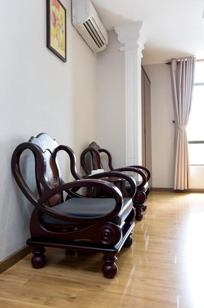 Фото Little Brick Saigon Hotel