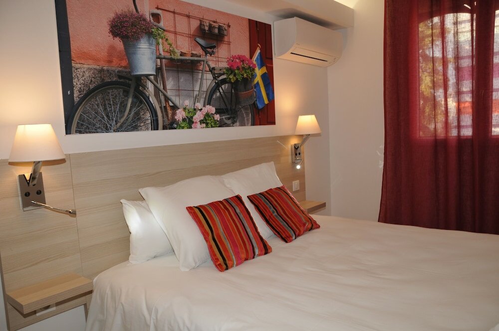 Фото Privilège Hôtel & Apparts Eurociel Centre Comédie