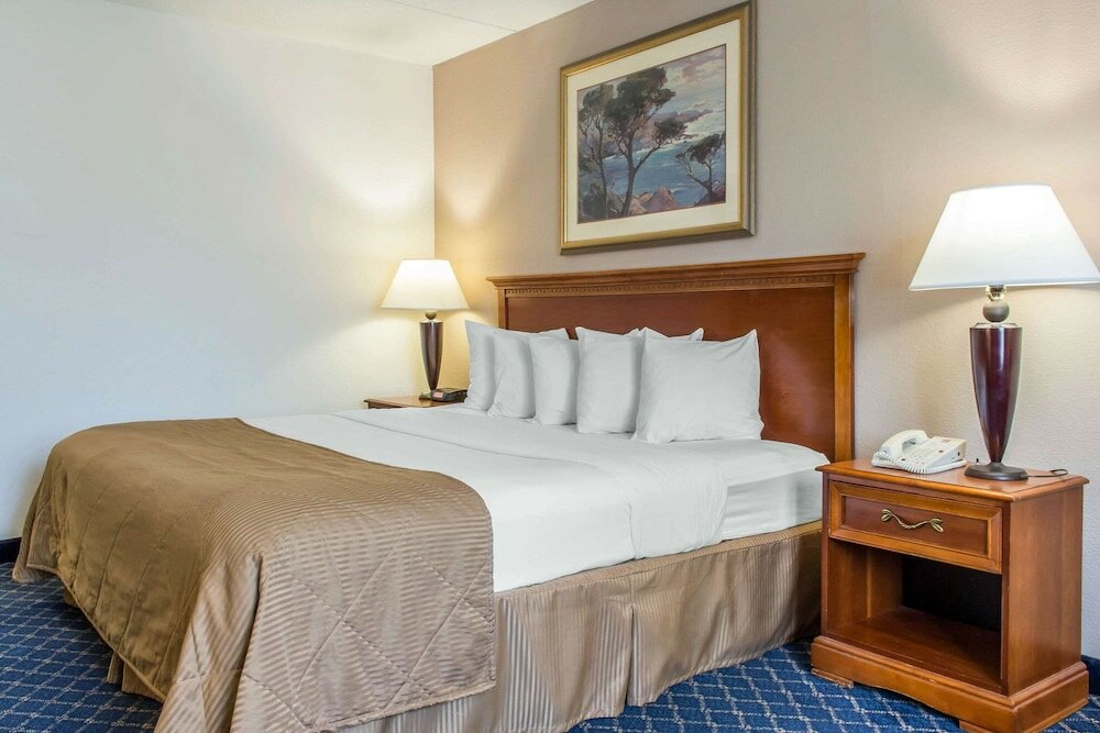 Фото Clarion Hotel & Conference Center