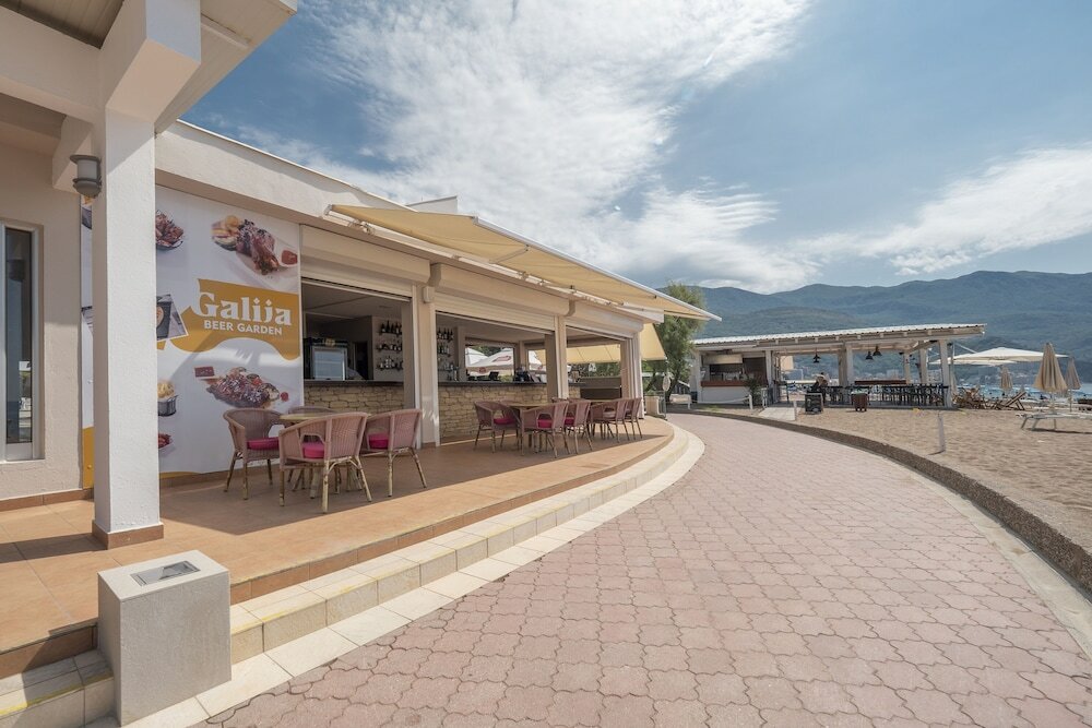 Фото Montenegro Beach Resort