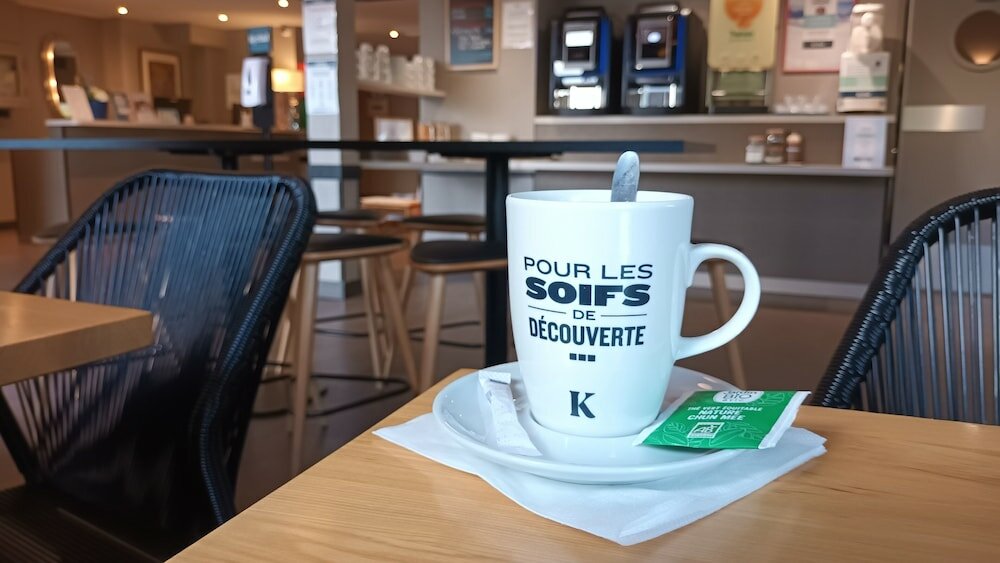 Фото Kyriad Bordeaux Sud - Villenave d'Ornon