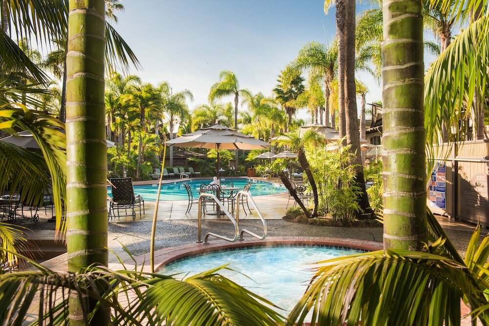 Фото Humphreys Half Moon Inn