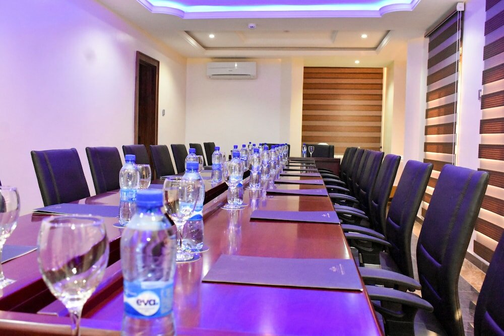 Фото Qualibest Grand Hotels