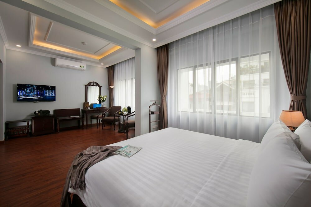 Фото Halais Hotel