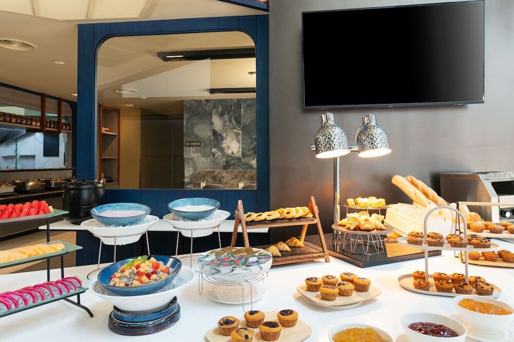 Фото Lumen Bangkok Udomsuk Station