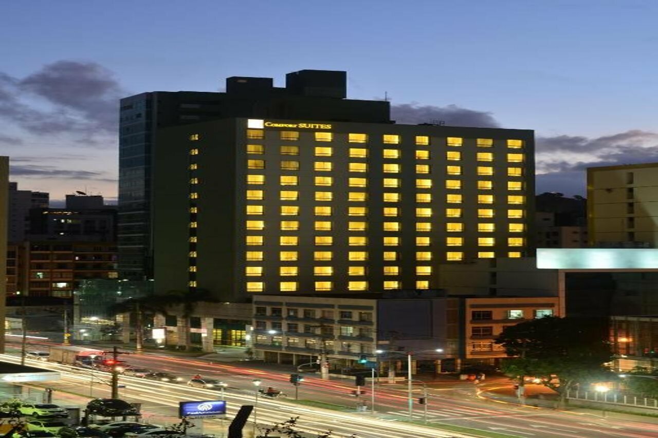 Фото Comfort Suites Vitoria