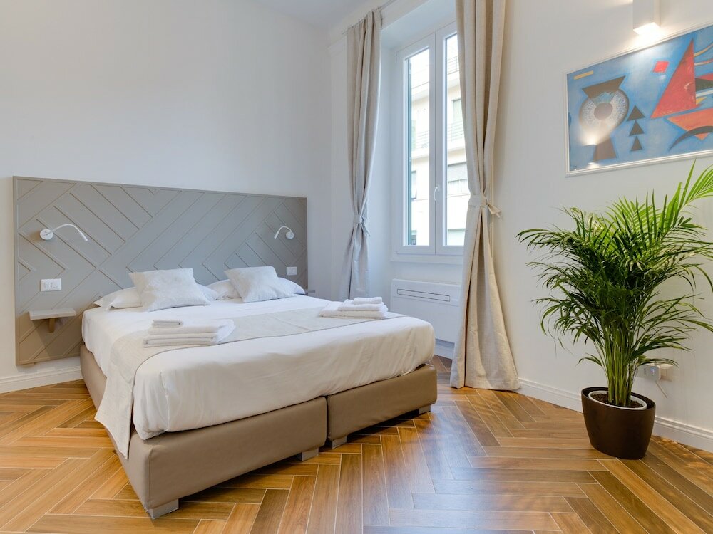 Фото The Right Place