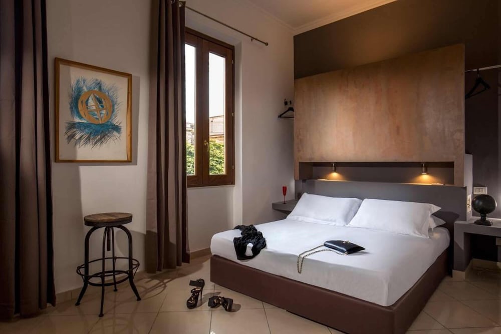 Фото Crossroad Hotel