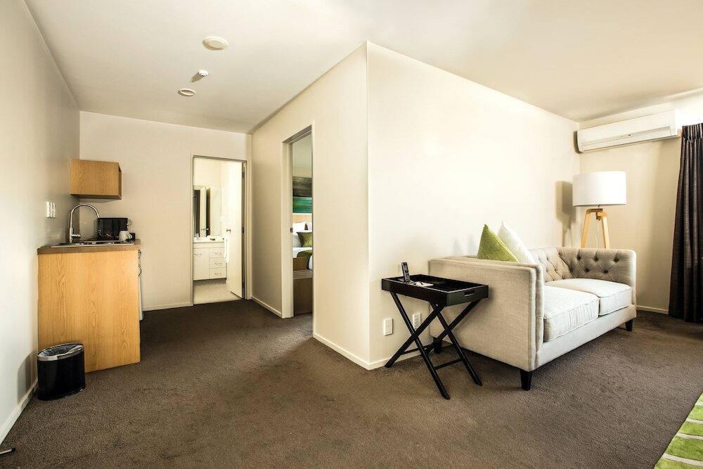 Фото Greenlane Suites