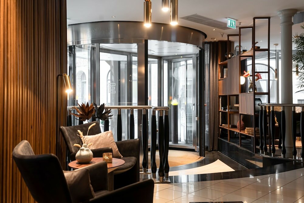 Фото Elite Hotel Esplanade