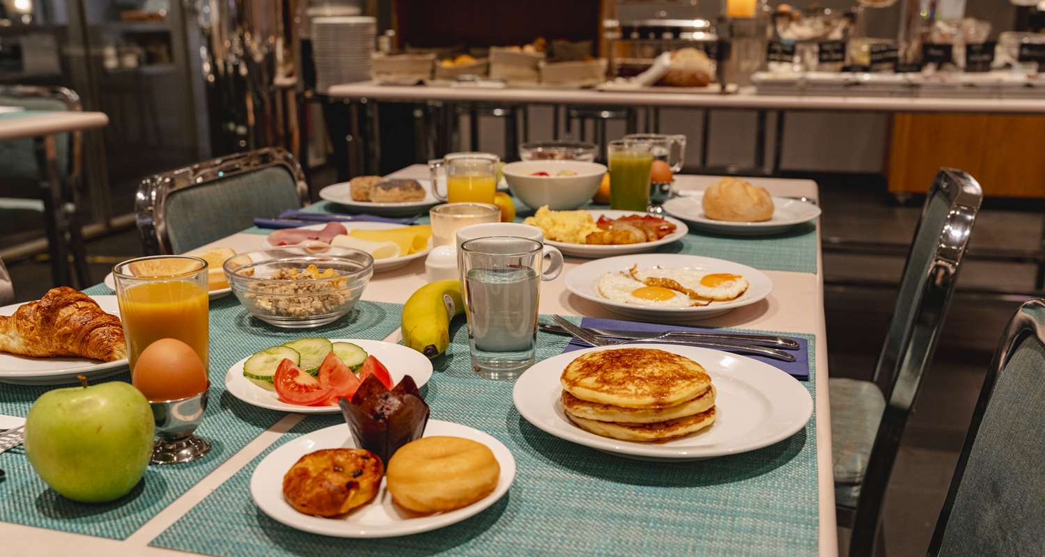 Фото Отель Plaza Premium Grand Winston