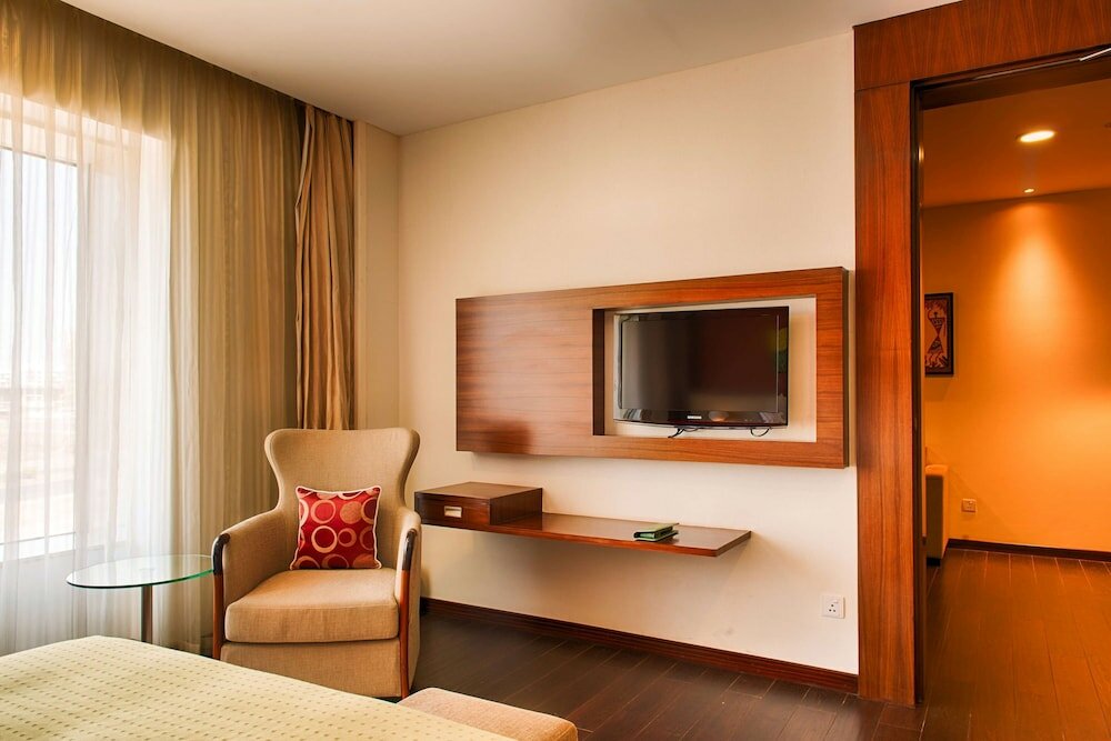 Фото Ramada Plaza by Wyndham Pune Hinjewadi