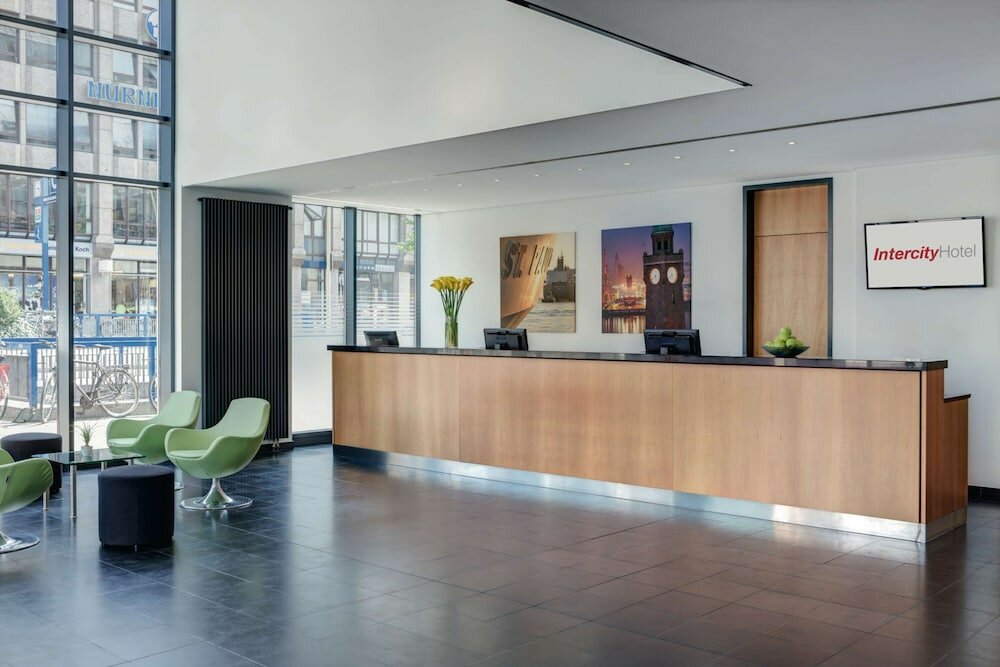 Фото IntercityHotel Hamburg Hauptbahnhof